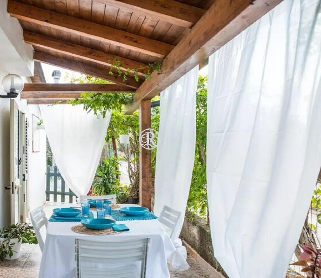 Romantic House Terrazza Vista Mare Santa Maria del Focallo Appartamento